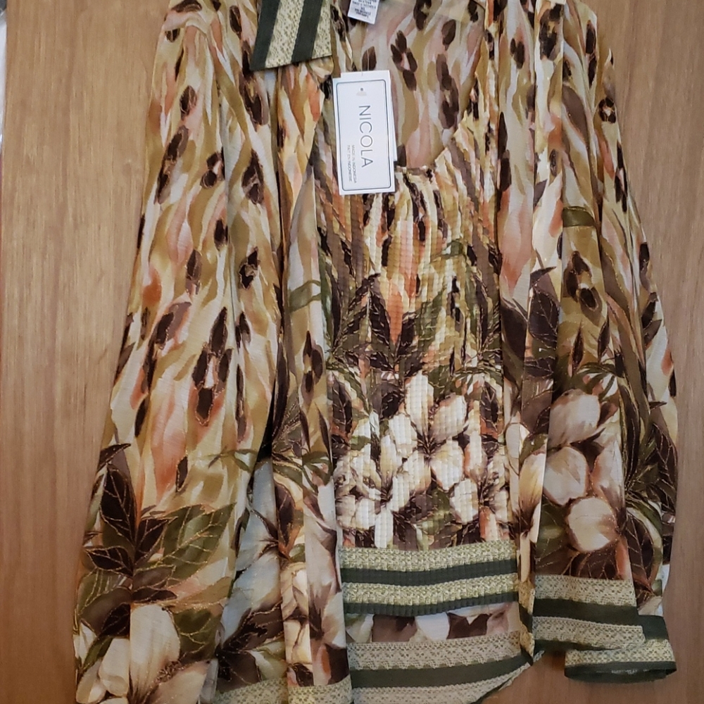 Silky shell and blouse set